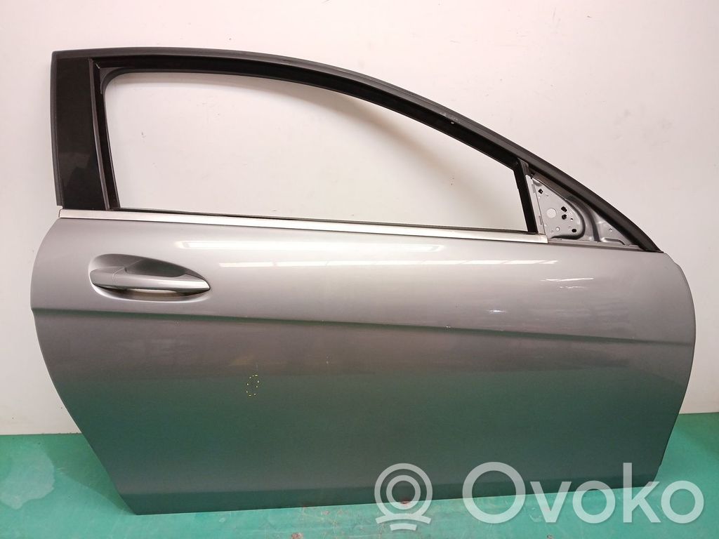 Porte avant   A2047201005