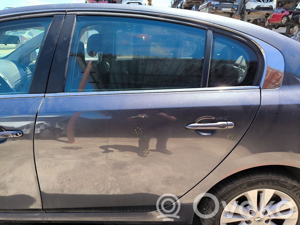 Puerta trasera   821013087R