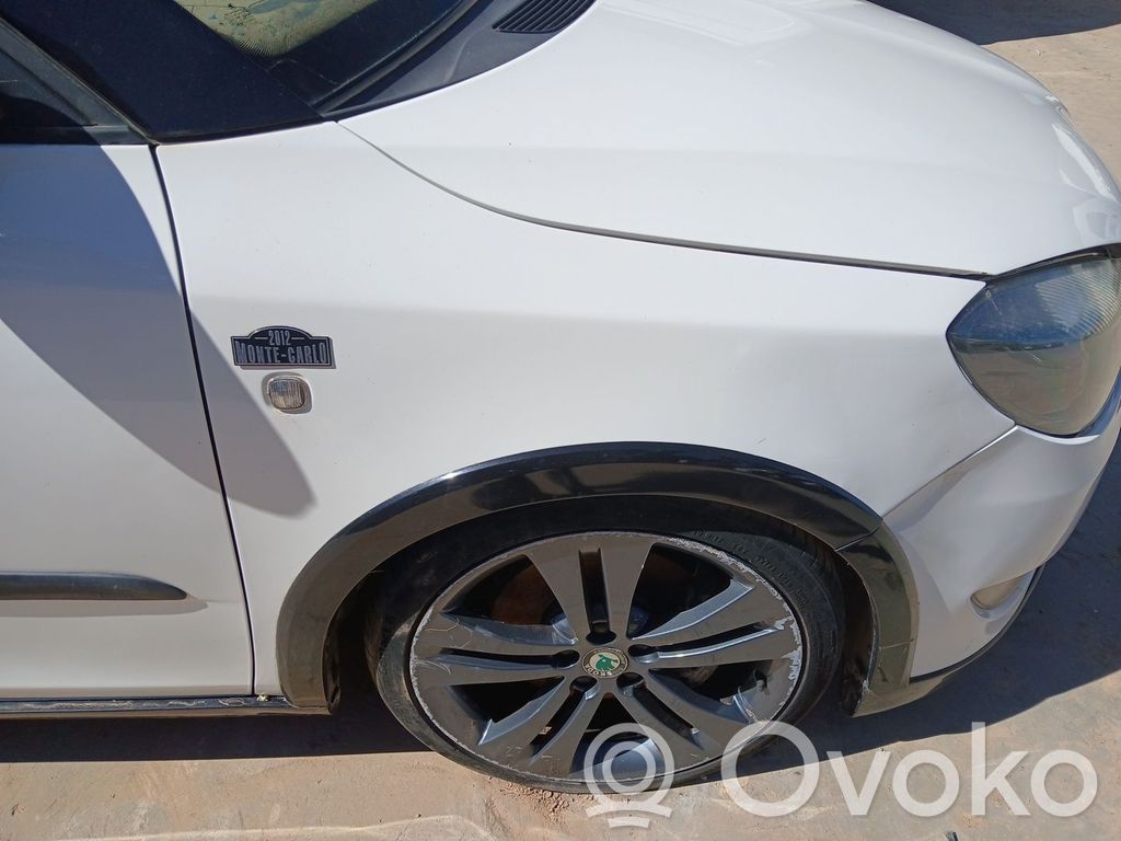 Guardabarro   5J0821022A