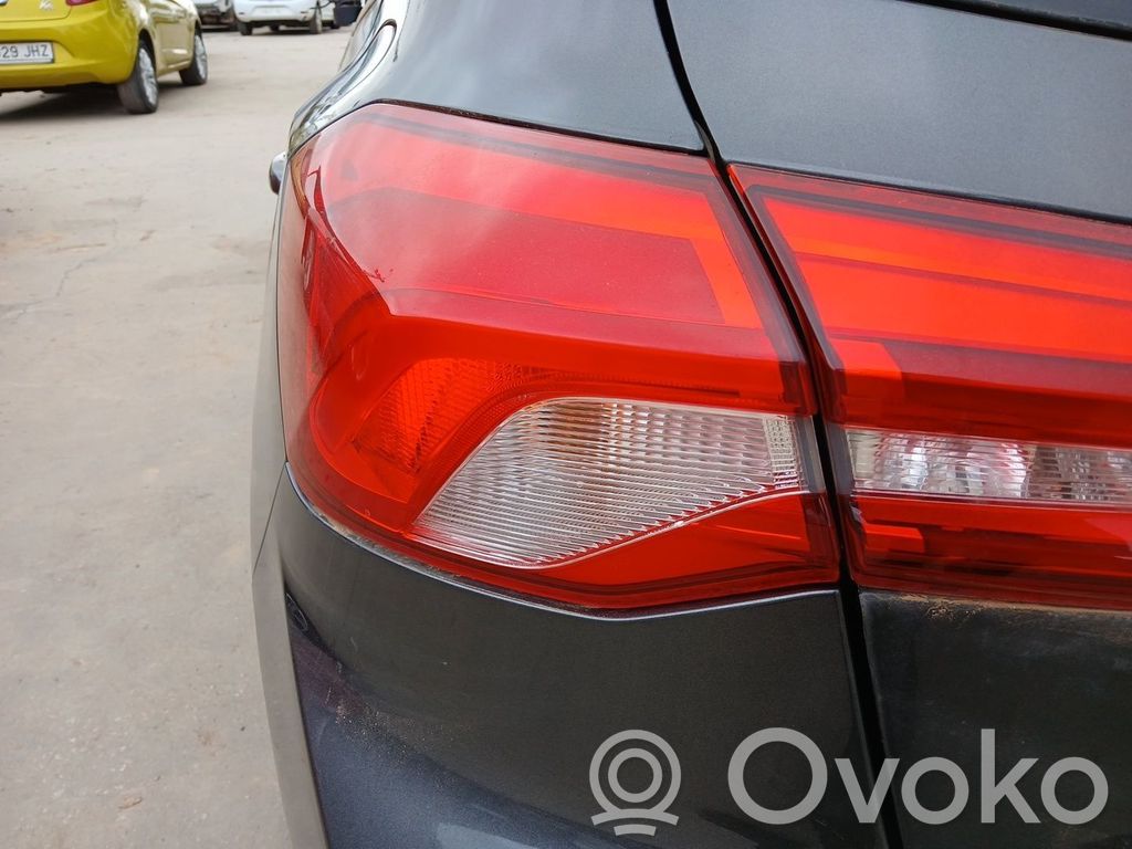 Rear/tail lights   2525722