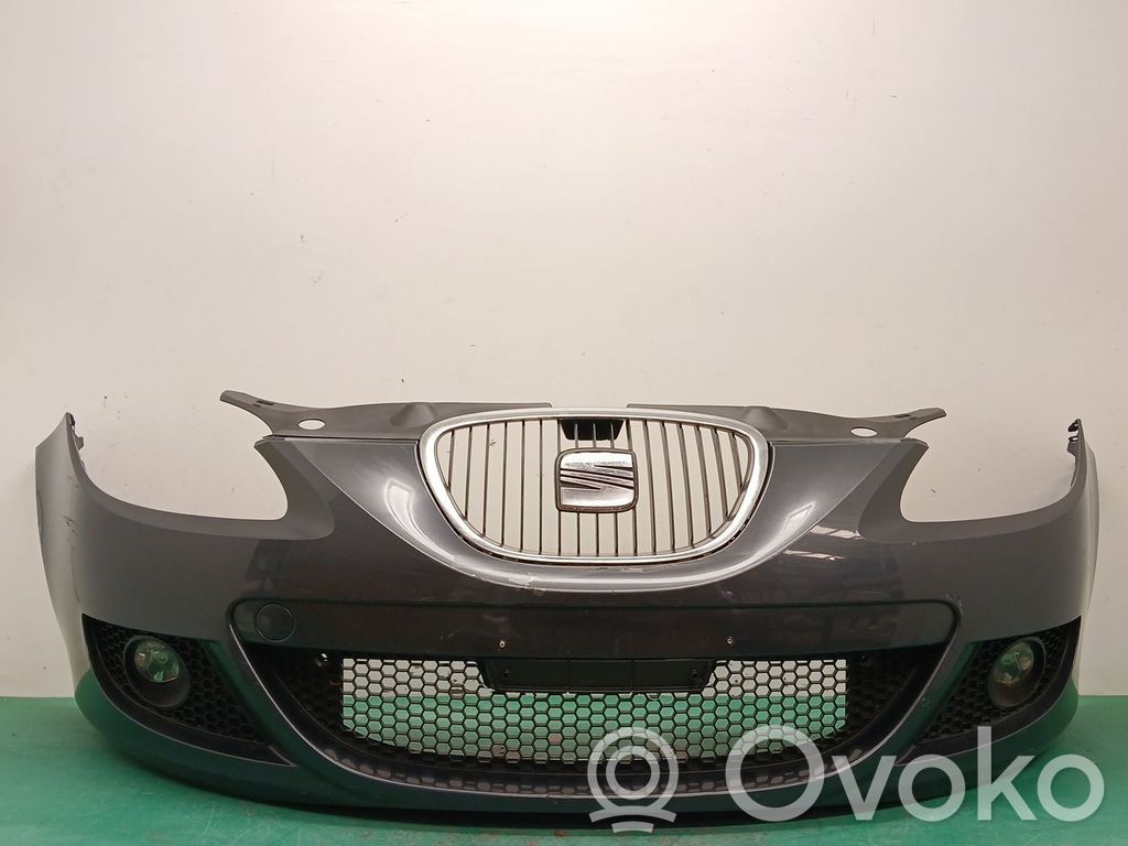 Seat Leon (1P) Bară față 