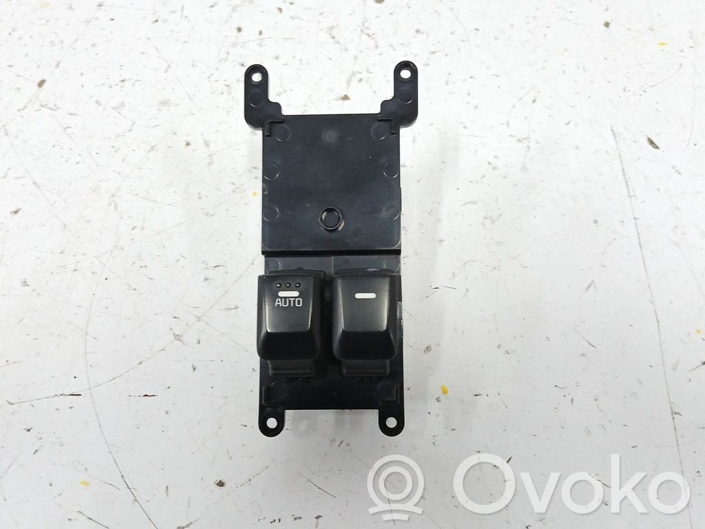 Interruptor del elevalunas eléctrico   935701W001