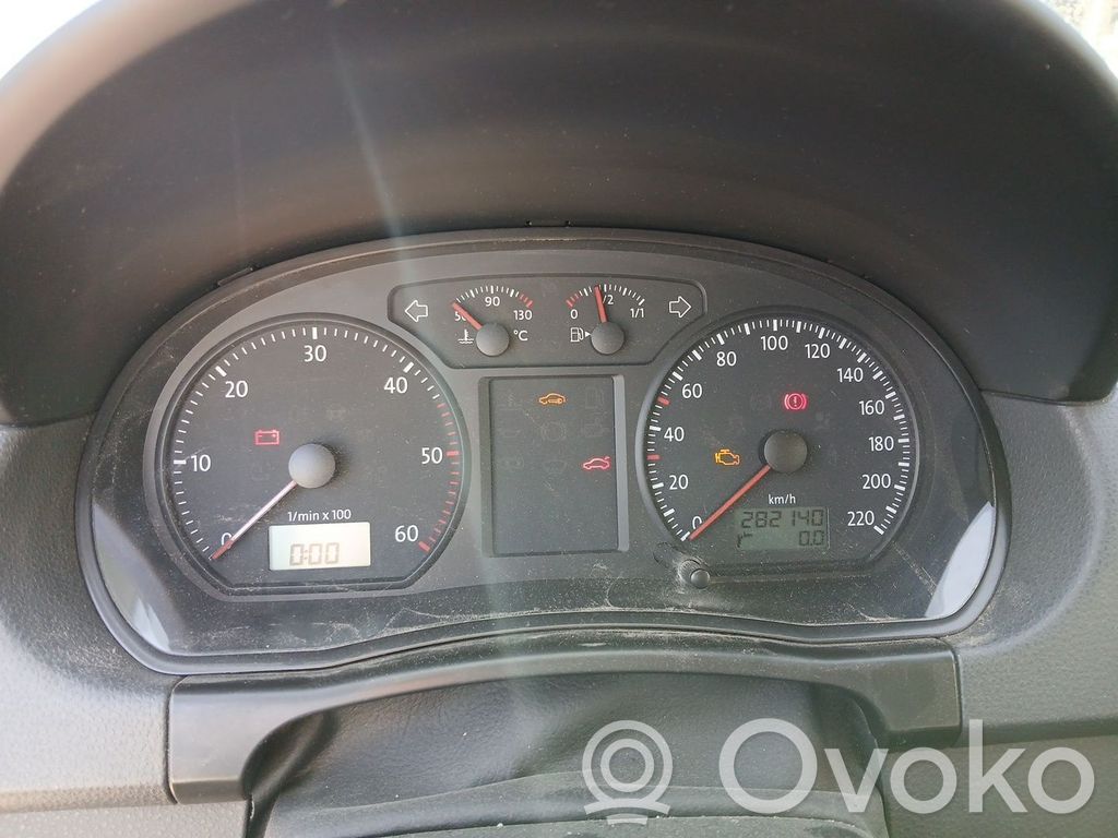 Volkswagen Polo IV 9N3 Licznik / Prędkościomierz 