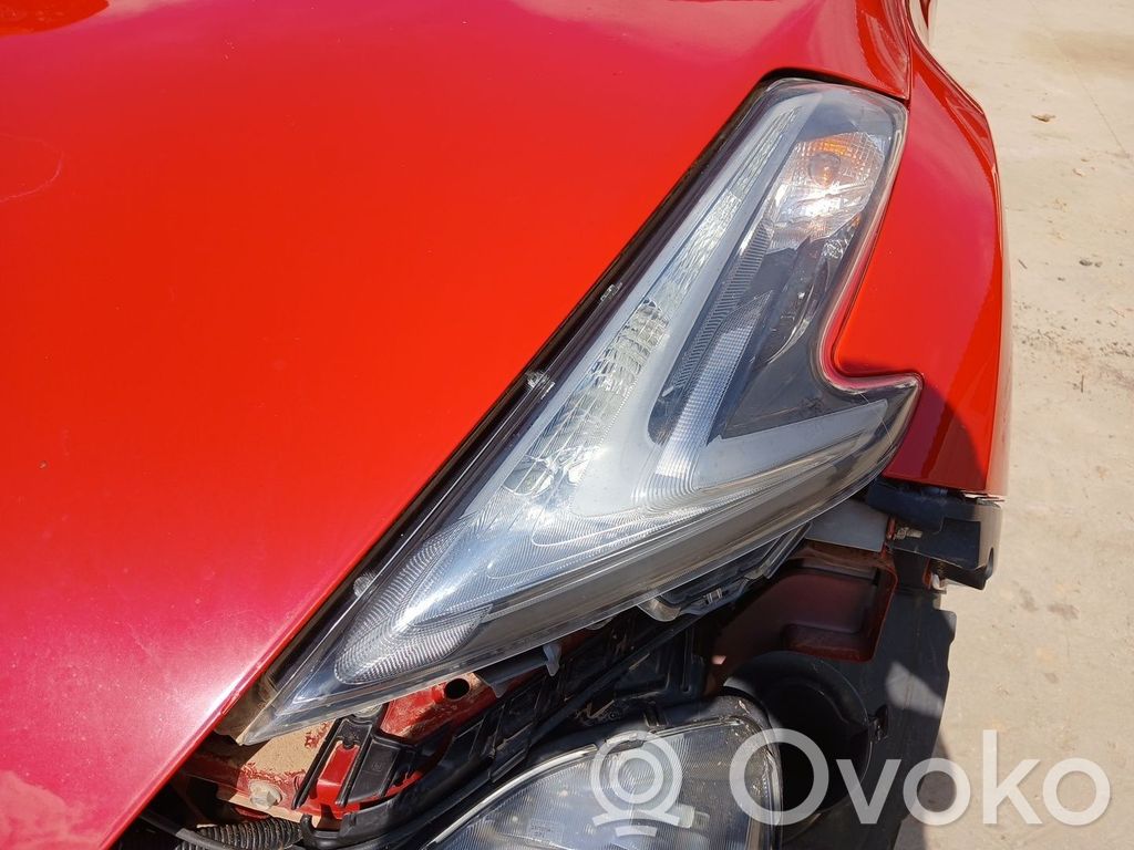 Nissan Juke I F15 Far 