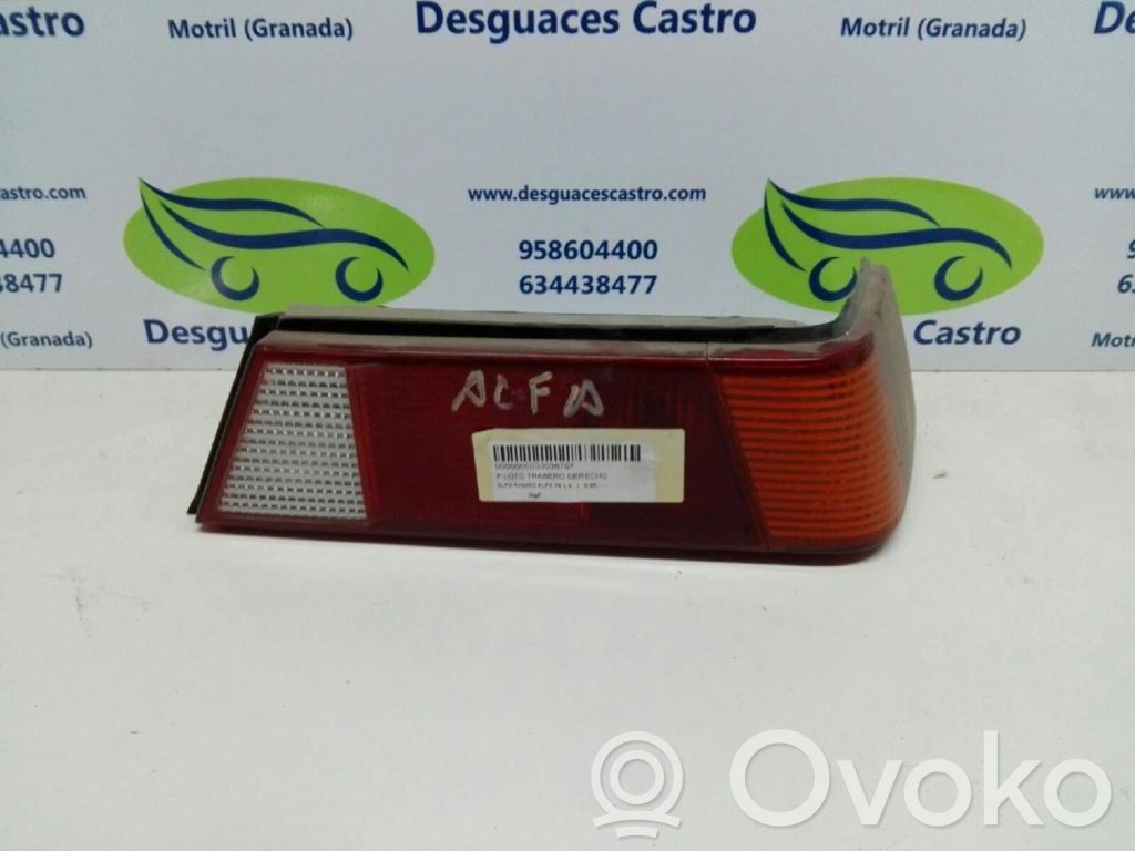 Alfa Romeo AR8 Luci posteriori 