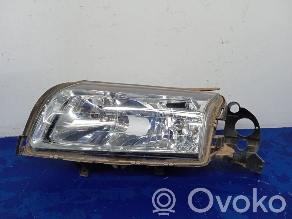 Phare frontale   D5252T