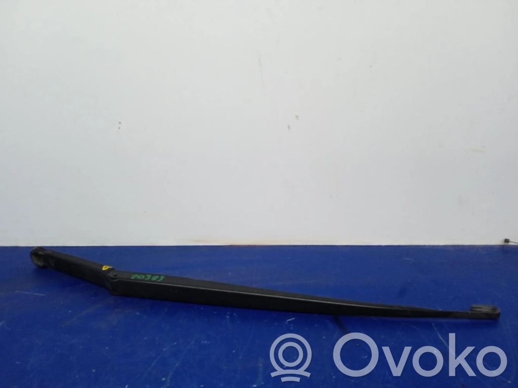 BMW 3 E46 Front wiper blade arm 
