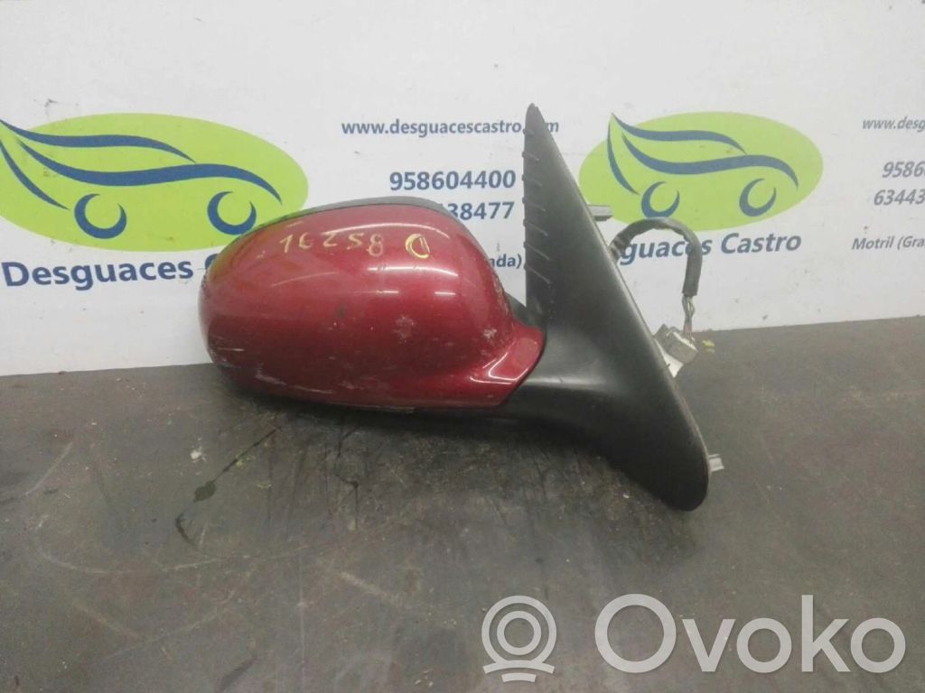 Peugeot 406 Front door electric wing mirror 