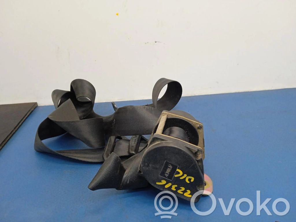 Peugeot 106 Cinturón trasero 