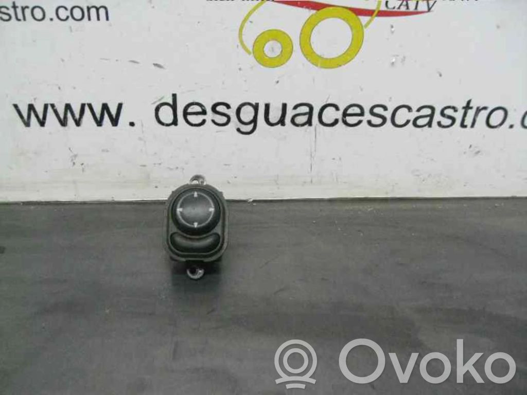 Chrysler Neon I Wing mirror switch 