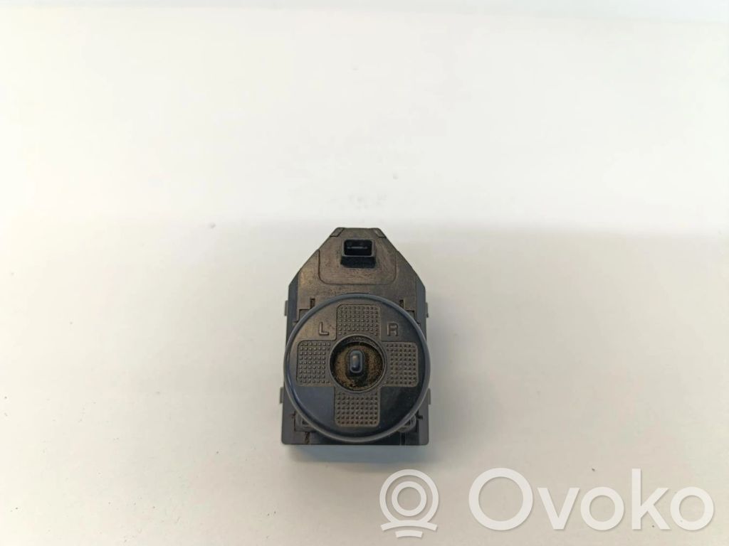 Wing mirror switch   MANDORETROVISOR