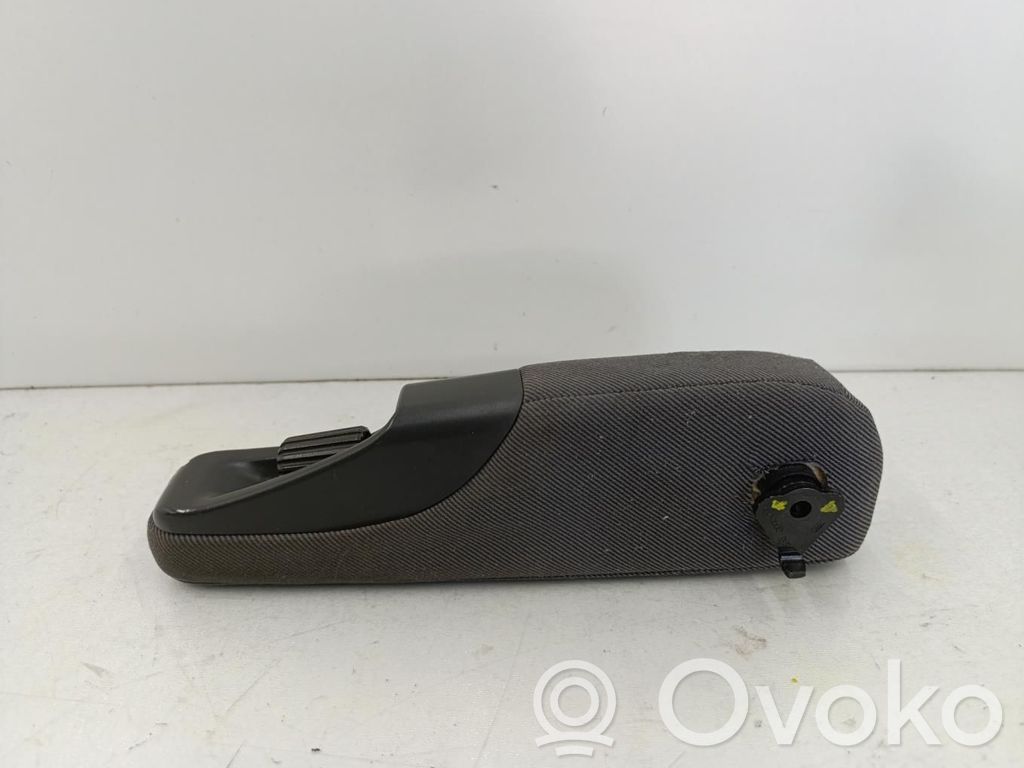 Apoyabrazos del asiento trasero