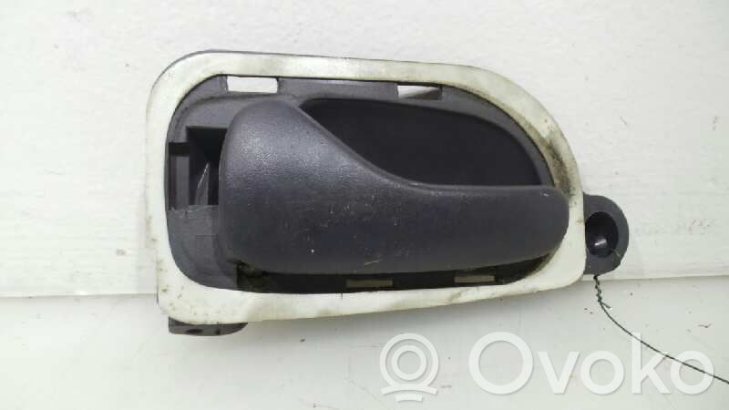 Manecilla interna puerta trasera   6025304533,7700816564