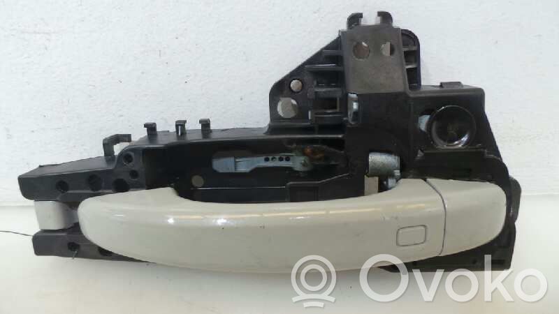Manecilla externa puerta delantera   8T0837205AGRU,8T0837886B,8T0837886B