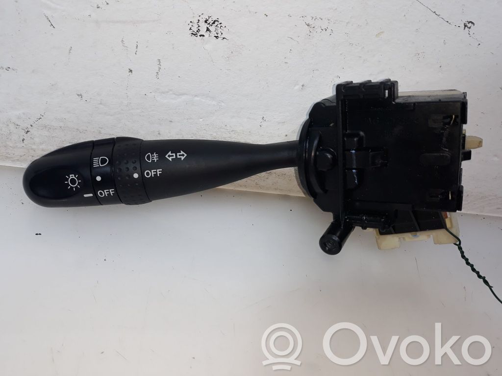 Daihatsu Sirion Interruptor de control del panel de luces 