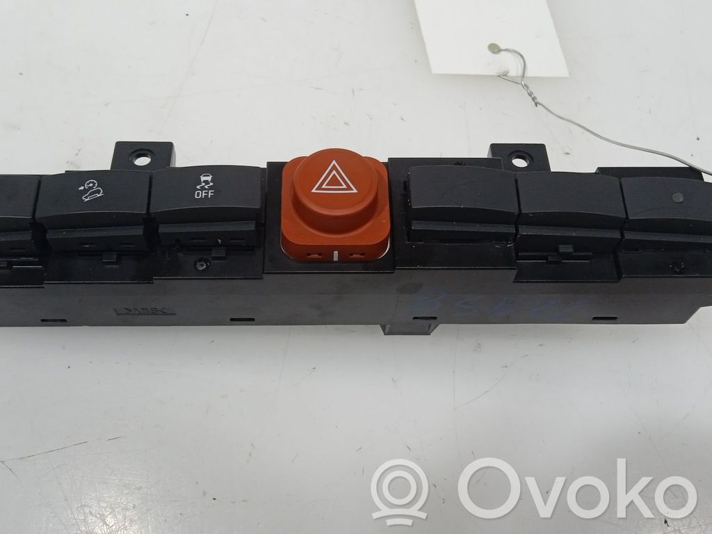 Hazard light switch   20785509,20785509,20785509