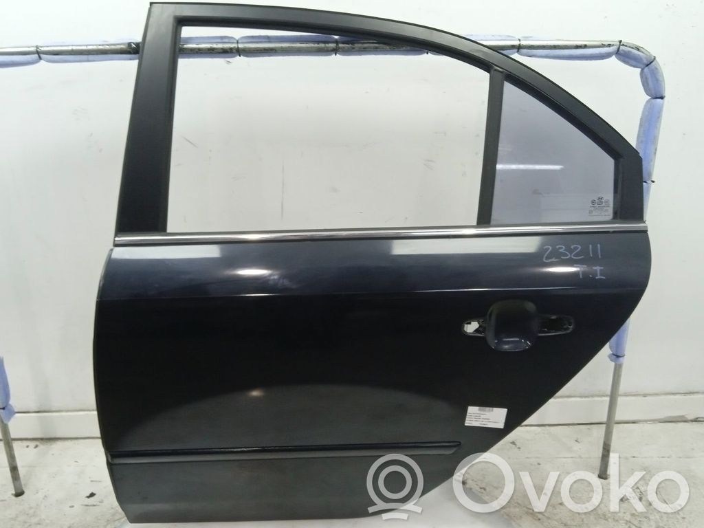 Puerta trasera   770033K010,770033K010