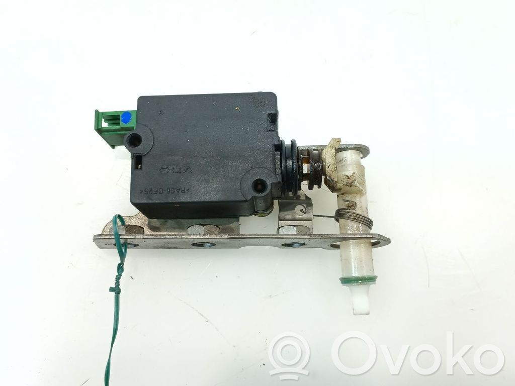 Land Rover Discovery 3 - LR3 Motor încuietoare portbagaj 