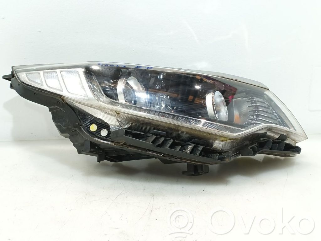 Phare frontale   92102D4170,92102D4170