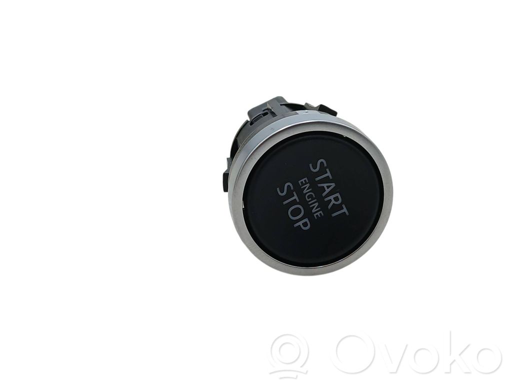 Land Rover Discovery 3 - LR3 Tailgate/trunk/boot open switch 