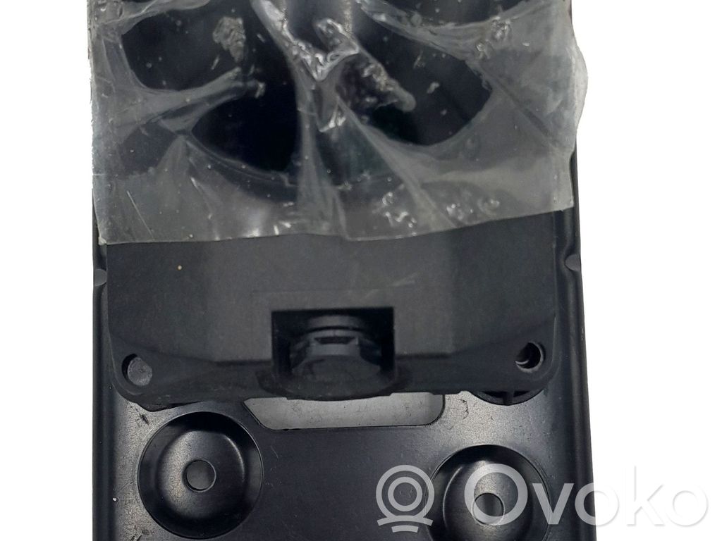 Audi A8 S8 D3 4E Distronic sensor radar 