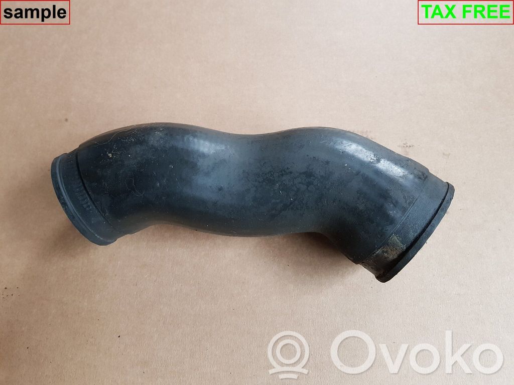 BMW 5 E39 Air intake hose/pipe 
