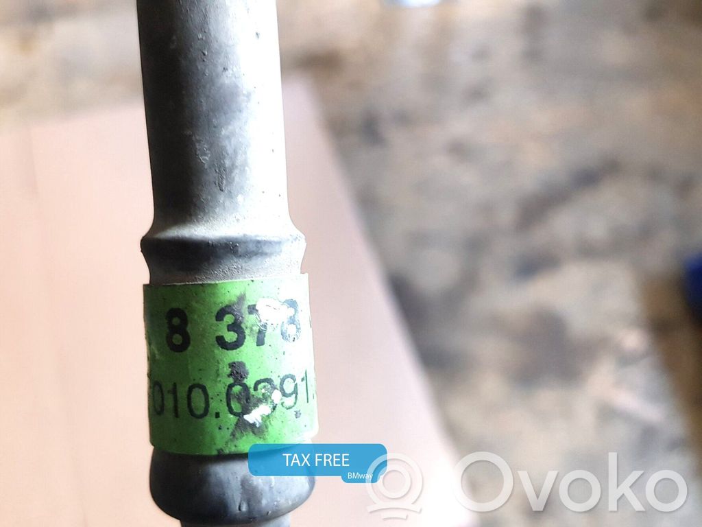 BMW 7 E38 Ilmastointilaitteen putki (A/C) 