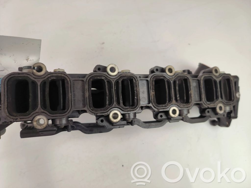 Audi A8 S8 D3 4E Intake manifold 