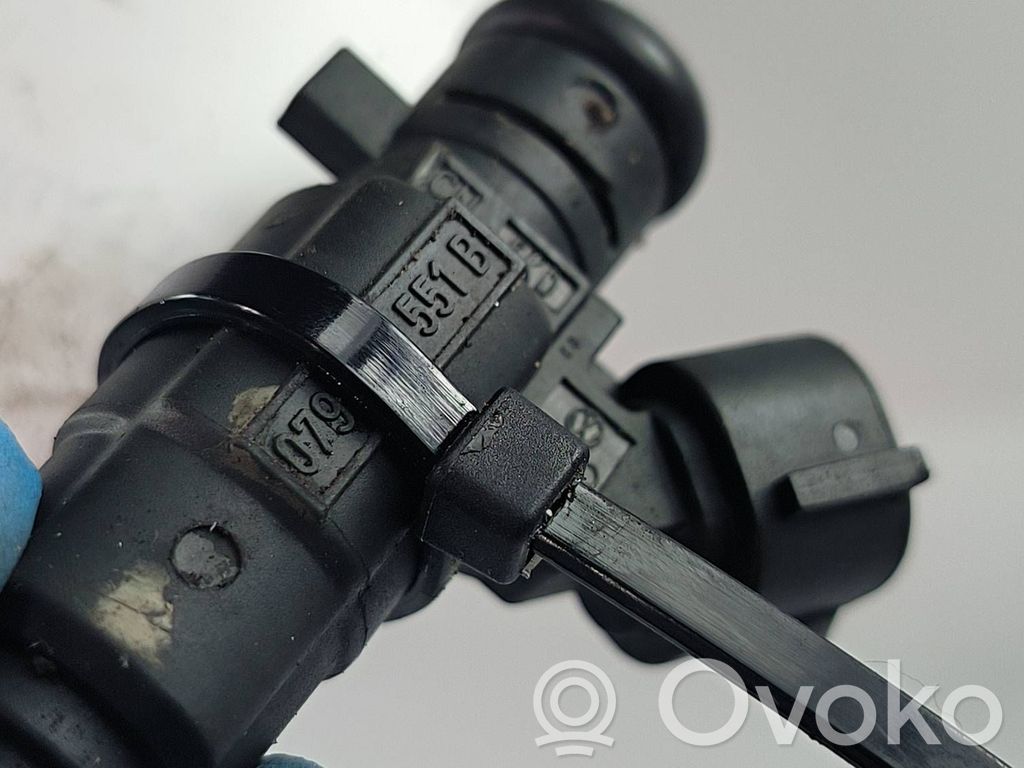 Fuel injector