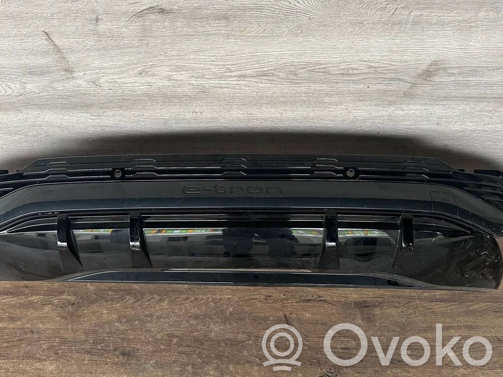 Audi e-tron Rear bumper 