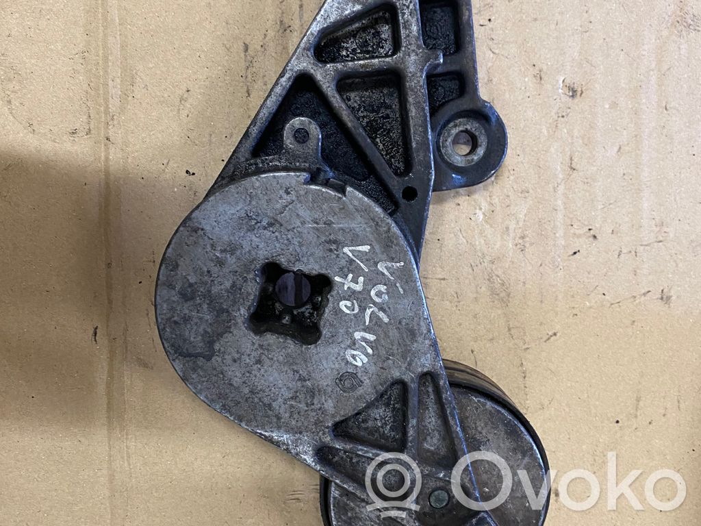 Volvo S70  V70  V70 XC Diržo įtempėjas 