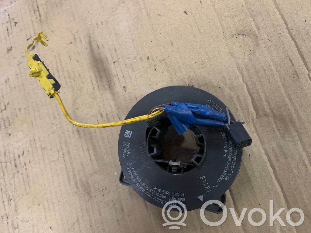 Opel Zafira B Turvatyynyn liukurenkaan sytytin (SRS-rengas) 