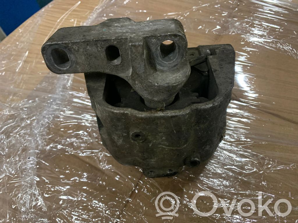Skoda Octavia Mk1 (1U) Engine mount bracket 