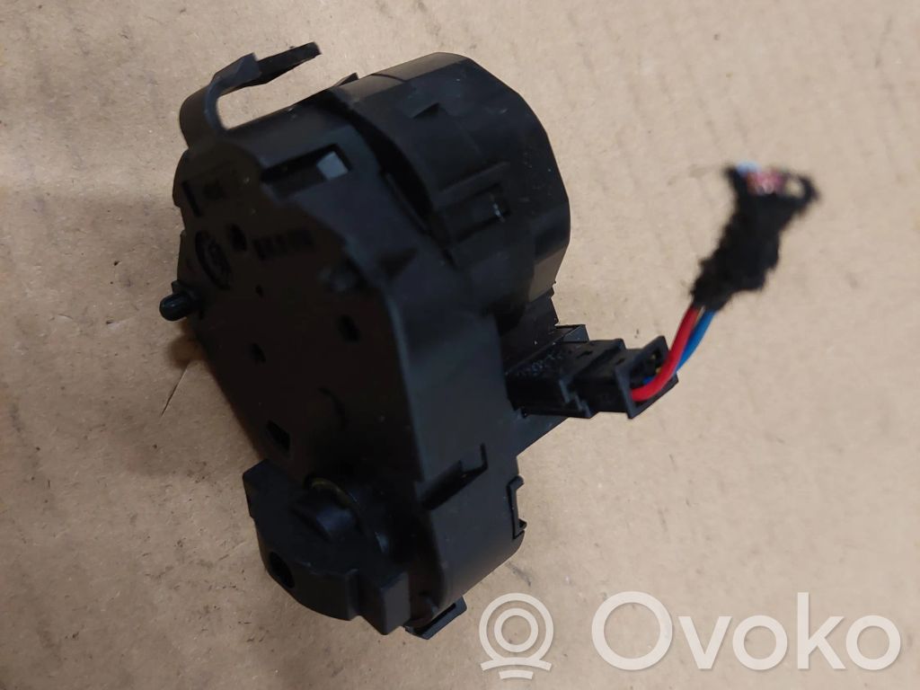 BMW 5 E60 E61 Motor/activador trampilla de calefacción 