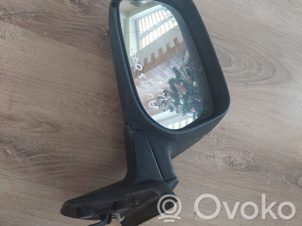 Toyota Auris 150 Elektryczne lusterko boczne drzwi przednich 