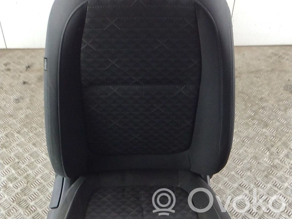 Asiento delantero del conductor   SORT