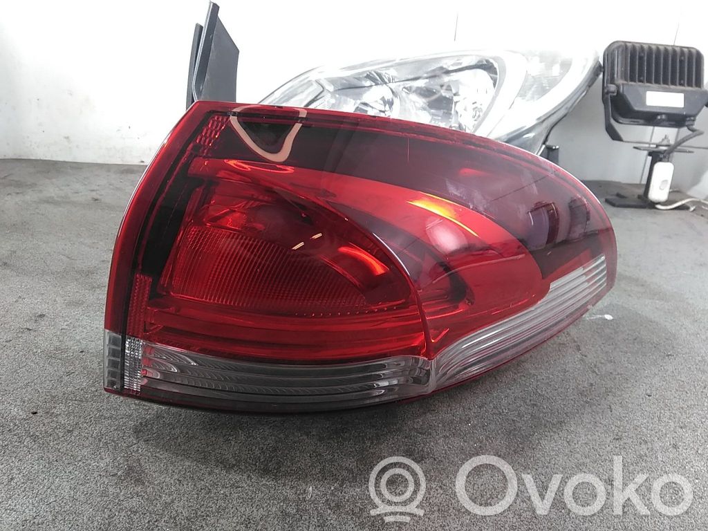Renault Clio IV Takavalon polttimo 