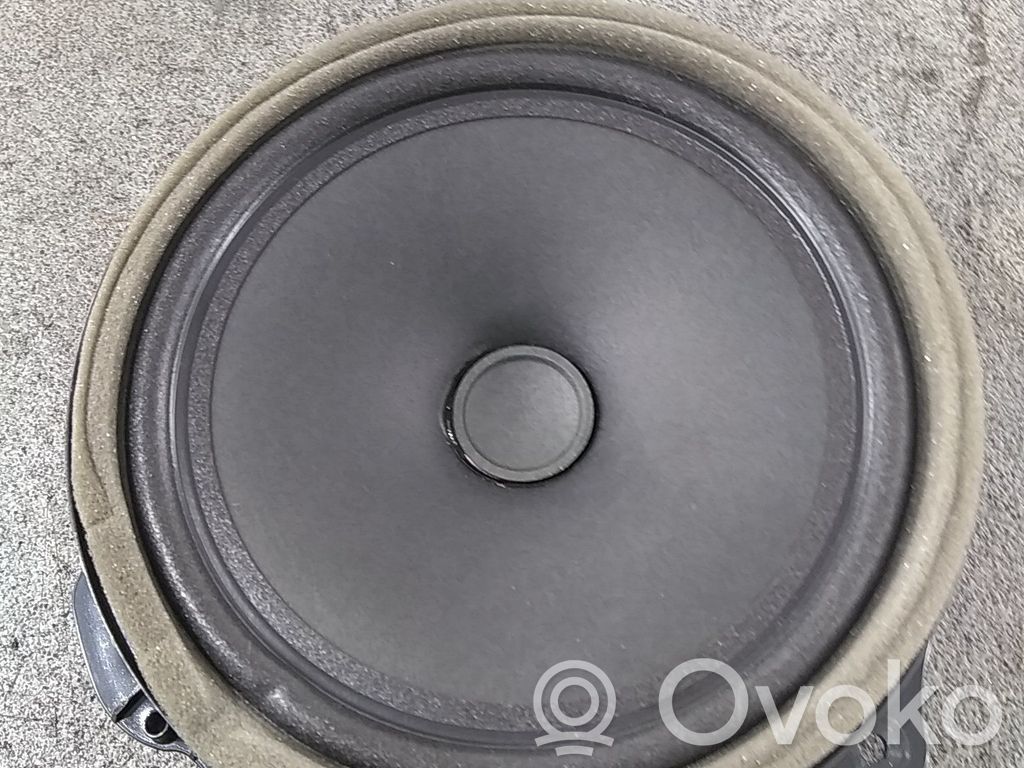 Jaguar XE Etuoven kaiutin 