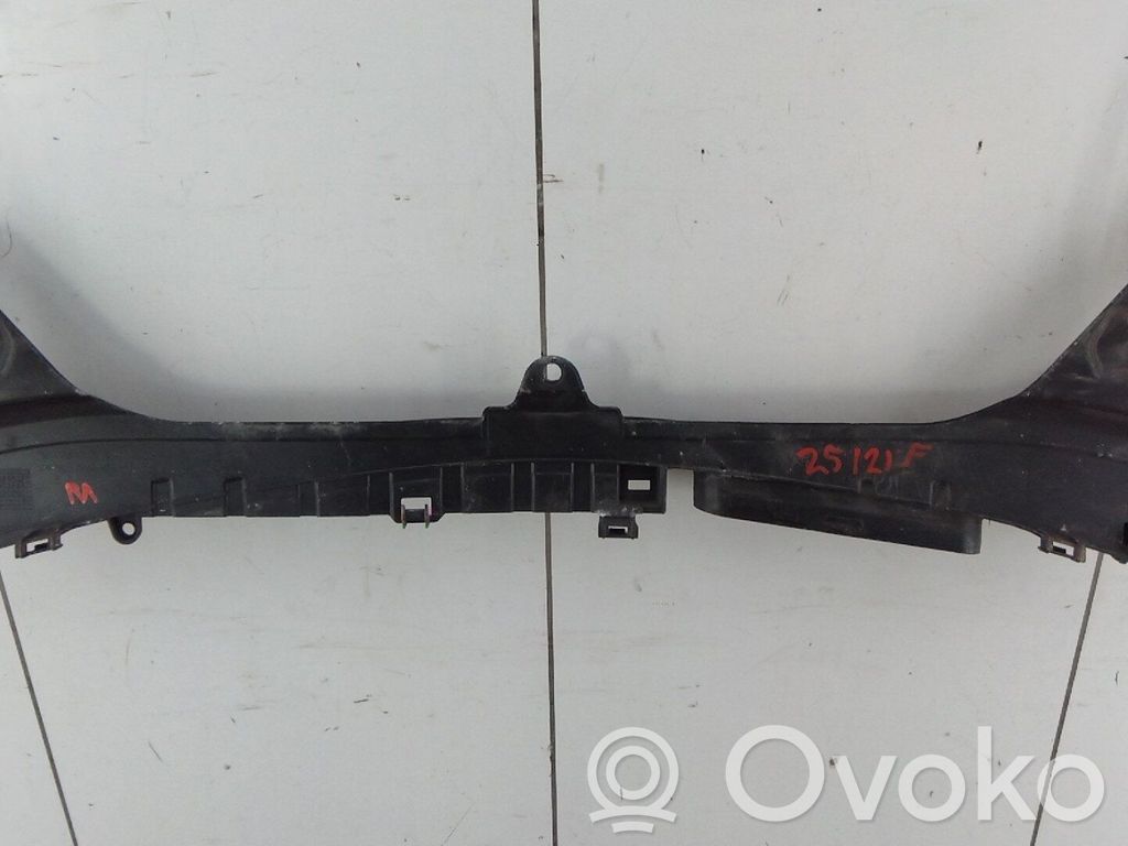 Mercedes-Benz C W205 Condotto d'aria intercooler