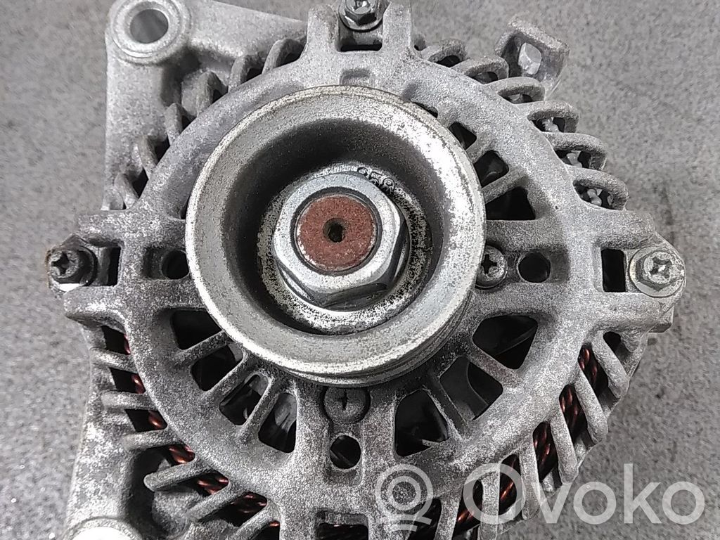 Jaguar XE Ģenerators 