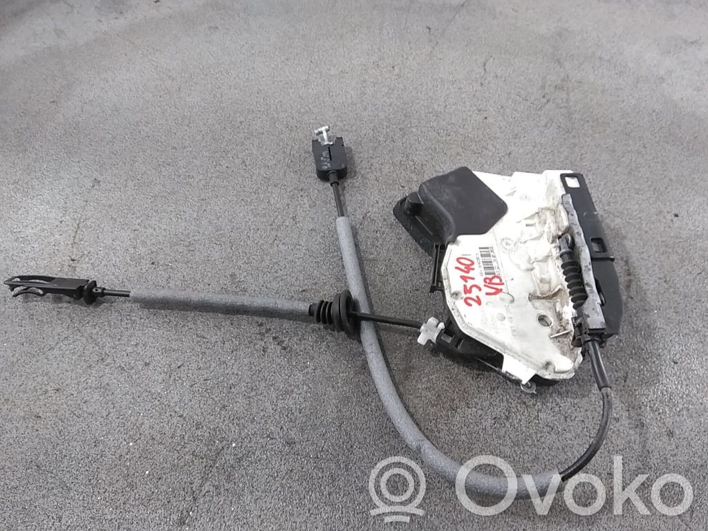Volkswagen Polo V 6R Motor de bloqueo de puertas 
