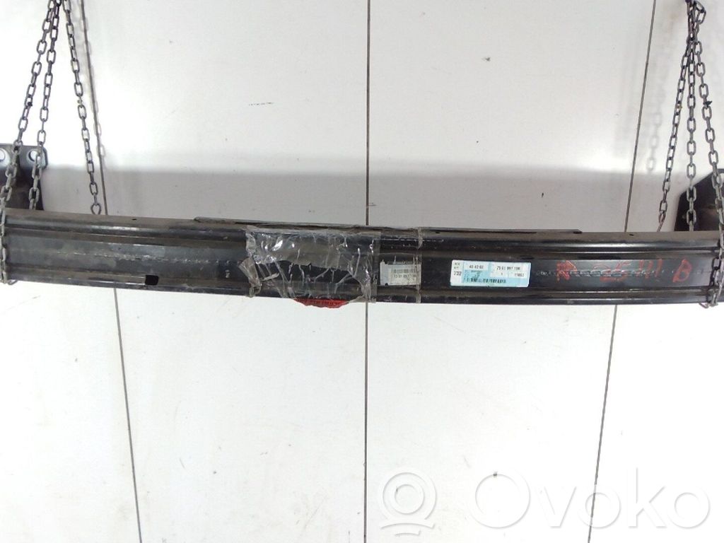 Renault Megane IV Traversa del paraurti posteriore