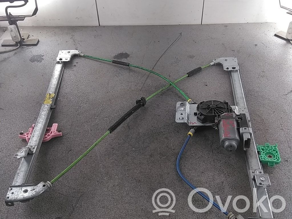 Peugeot Expert Front door window regulator motor 