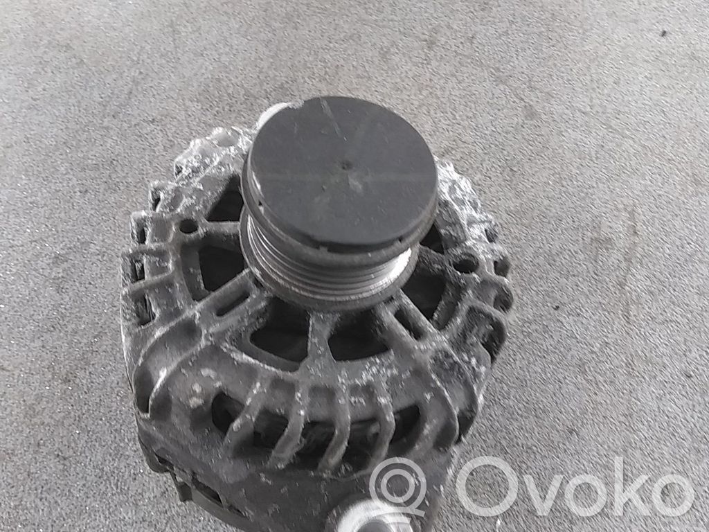 Opel Astra J Alternador 