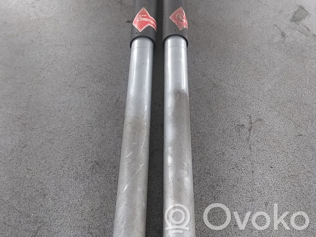 Honda Civic IX Stoßdämpfer hinten 