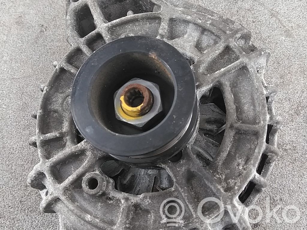 Mercedes-Benz Sprinter W907 W910 Alternador 