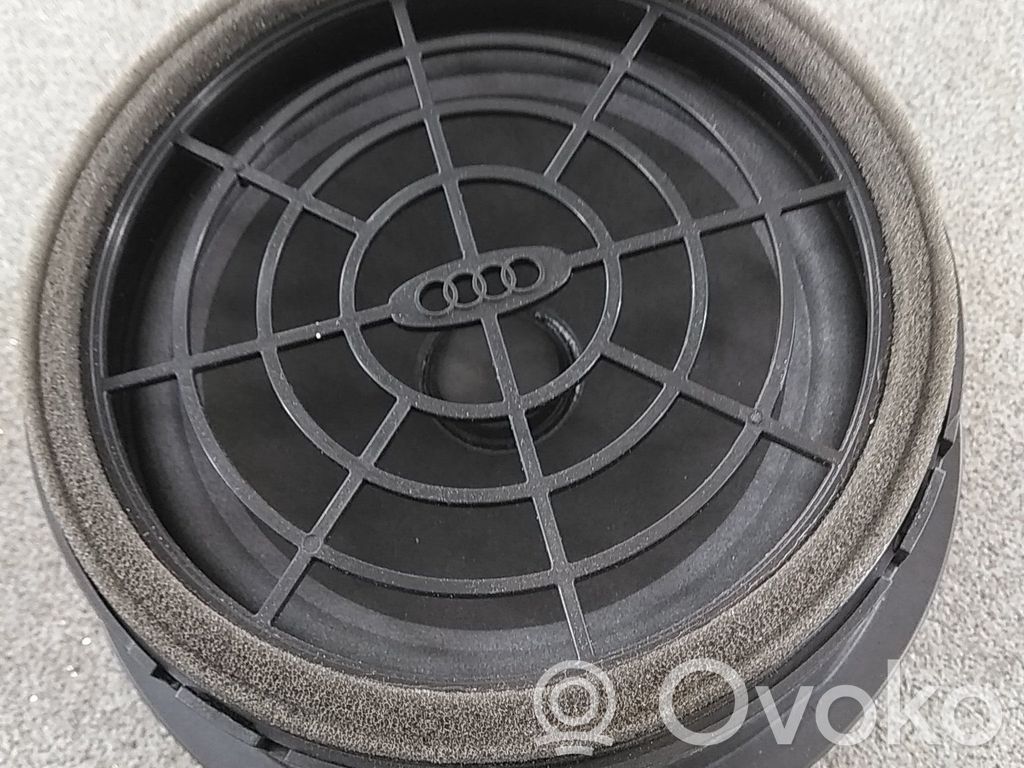 Audi Q5 SQ5 8R Etuoven kaiutin 