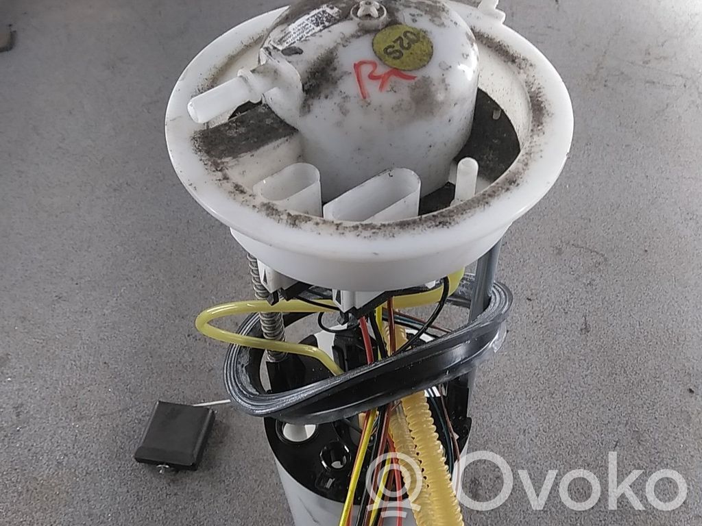 Bomba interna de combustible   8R0919051G,8R0919051J