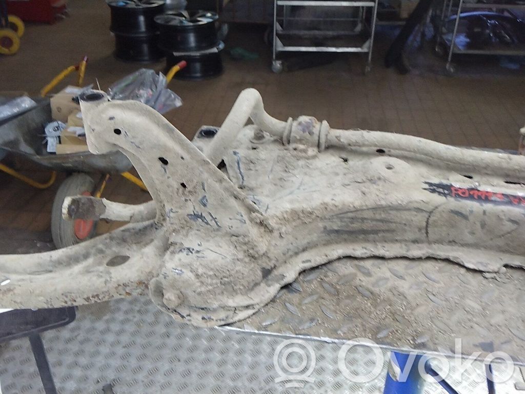 Ford Fiesta Subcadru frontal 