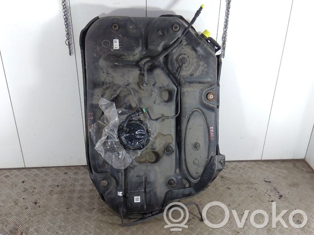 Toyota RAV 4 (XA50) Polttoainesäiliö 
